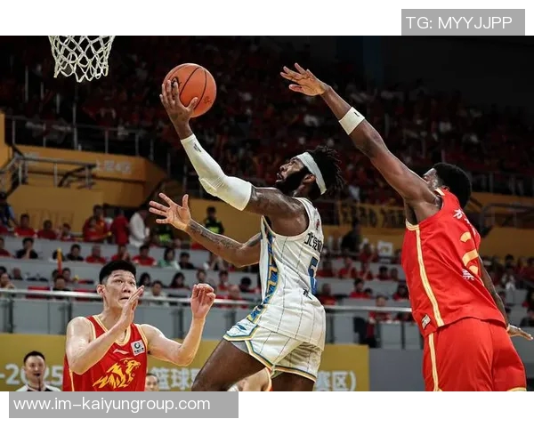 布朗三节狂砍41分6板2助1断1帽单节得分均上双展现惊人状态 布朗三节狂砍41分6板2助1断1帽单节得分均上双展现惊人状态